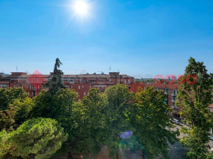 Appartamento con 5 locali in vendita in via benvenuto cellini, Massarenti, Bologna