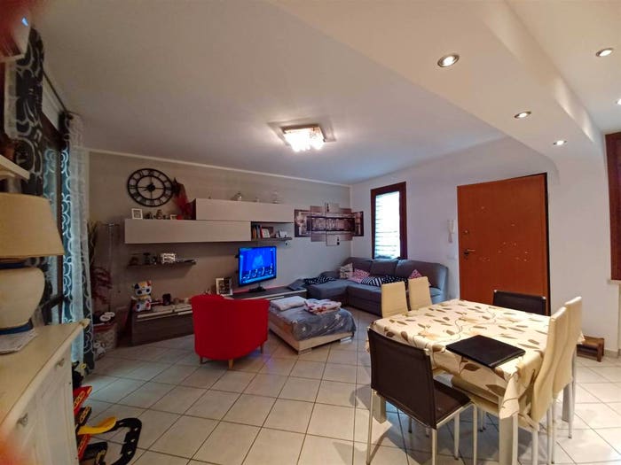 Appartamento trilocale in vendita in VIA CAMELIE, San Pierino, Fucecchio
