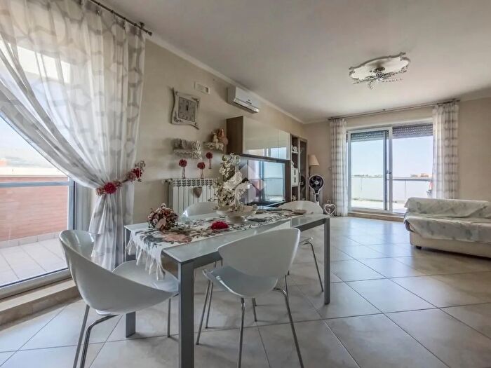 Appartamento quadrilocale in vendita in Via Giovanni da Verrazzano, Manfredonia
