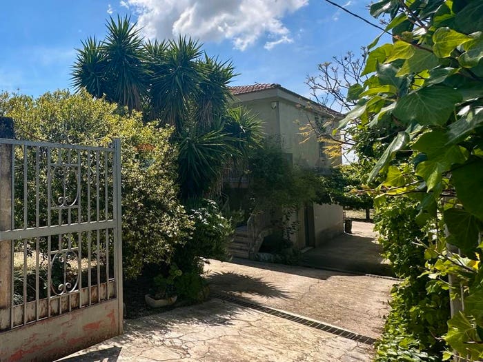 Casa con 6 locali in vendita in Piano Dell'Acqua, Chiaramonte Gulfi