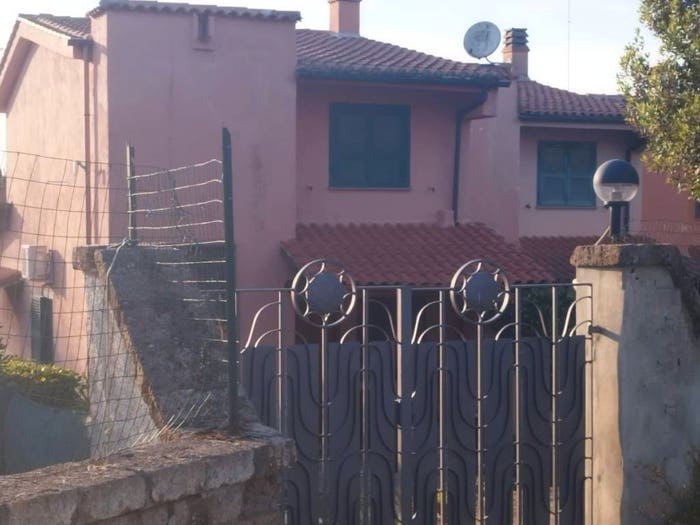 Casa trilocale in vendita in Viale Ludwig Van Beethoven, Belvedere Lidia, Nepi