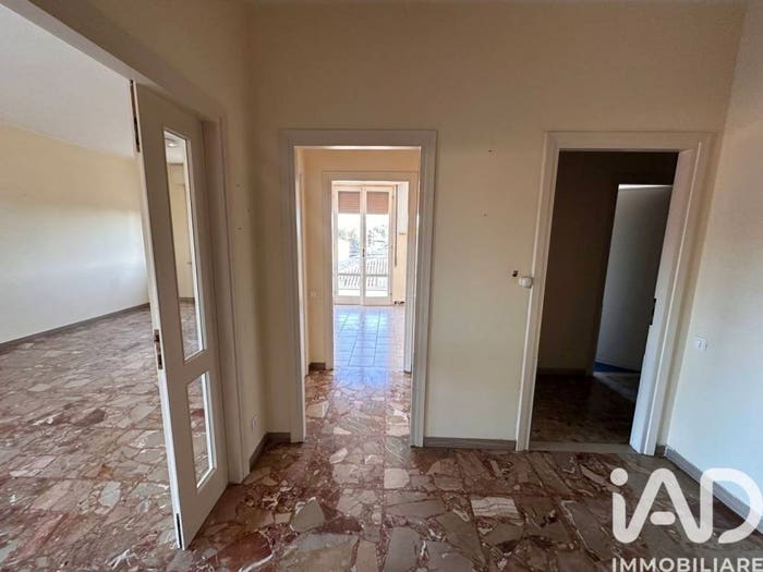 Appartamento trilocale in vendita in Via Circonvallazione, Centro, Mirandola