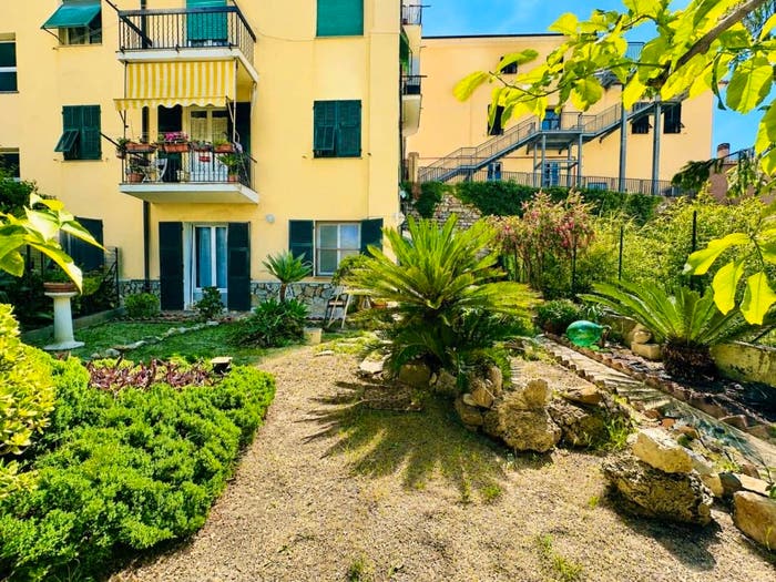 Appartamento con 6 locali in vendita in piazza mameli, Porto Maurizio, Imperia