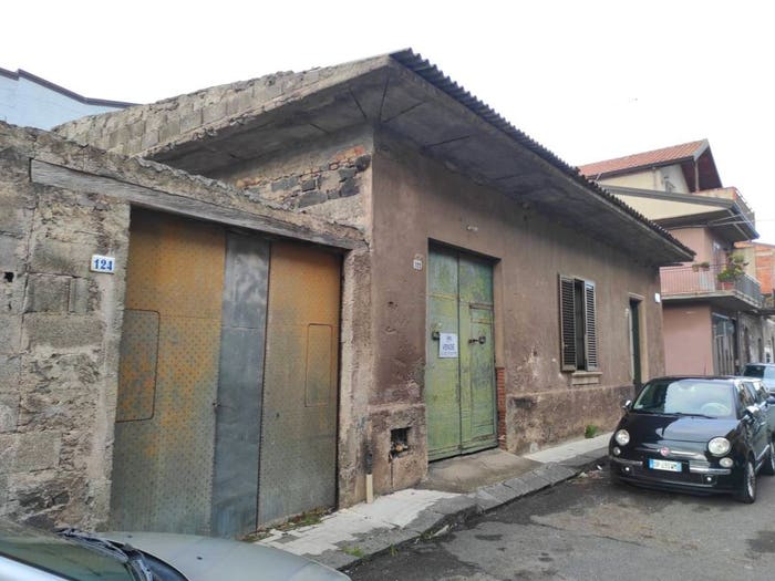 Appartamento con 6 locali in vendita in Via Quarta Retta Ponente, Centro, Belpasso