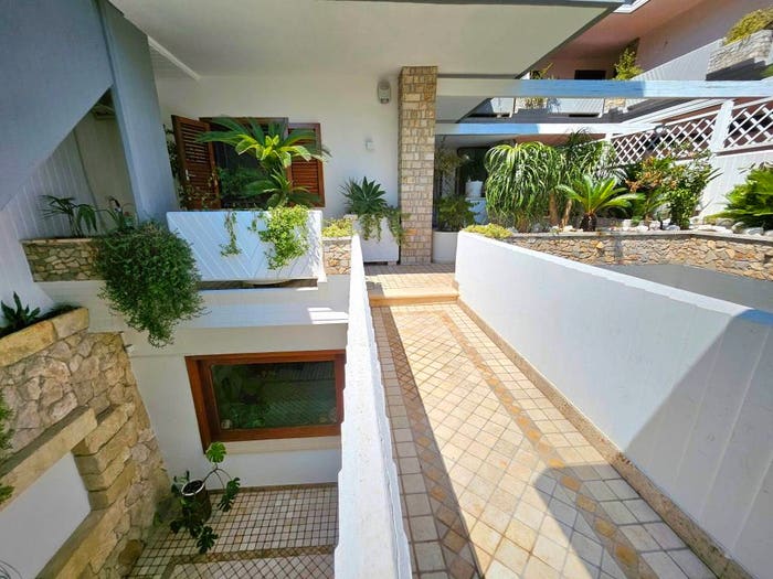 Casa con 6 locali in vendita in Via Antonietta De Pace, Partigiani Fondone, Lecce