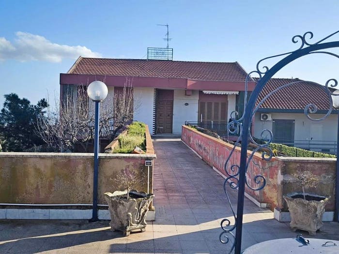 Casa con 6 locali in vendita in Via Roma, Centro, Mascalucia