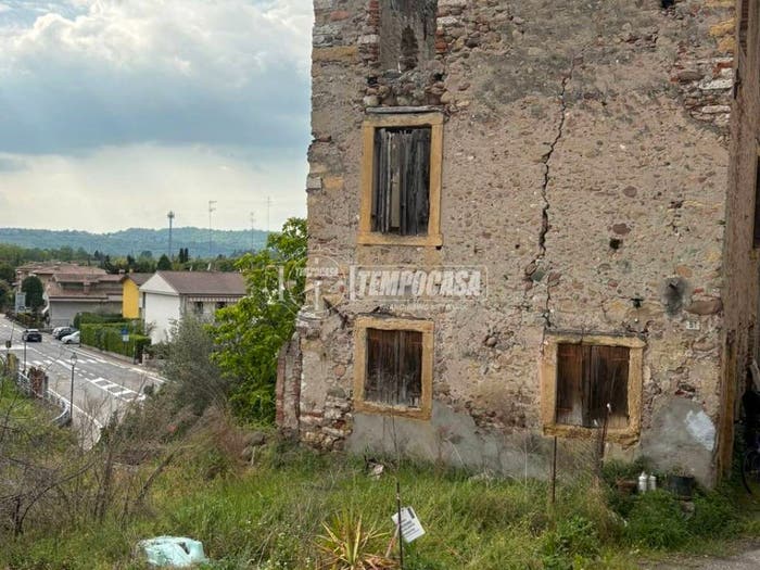 Appartamento in vendita in Via Colli, Centro, Pescantina