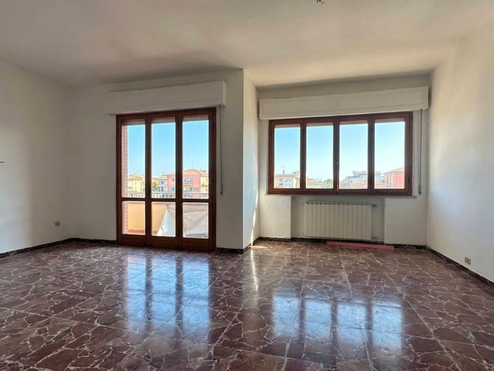 Appartamento con 5 locali in vendita in Via delle Rose, Centro, Ponsacco