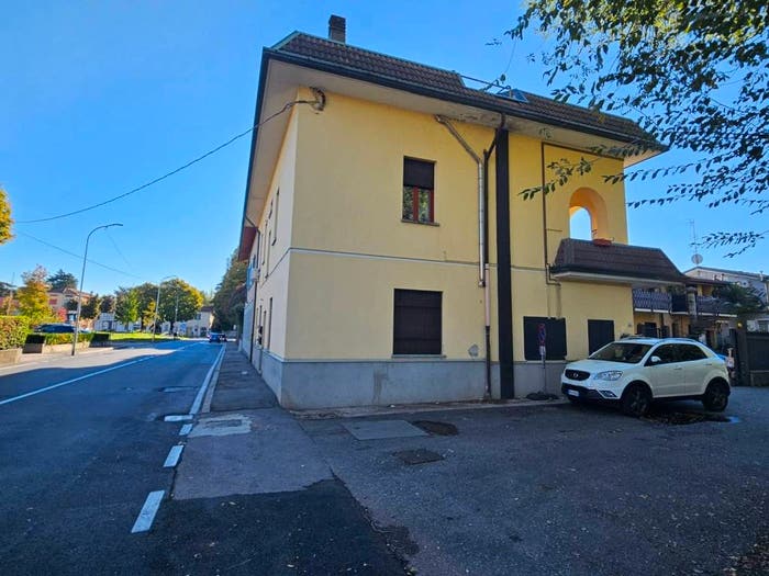 Appartamento bilocale in vendita in Via Camillo Benso di Cavour, Centro, Giussano