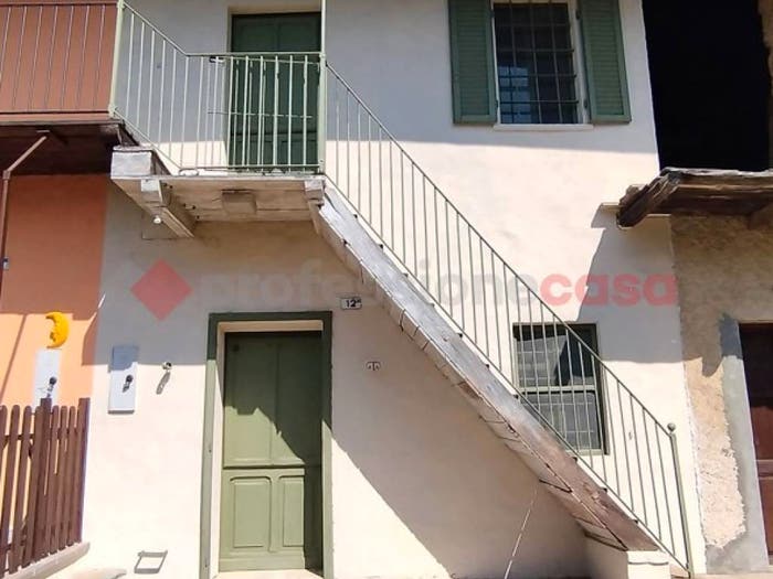 Casa trilocale in vendita in Strada Canali Bassi, Centro, Cumiana