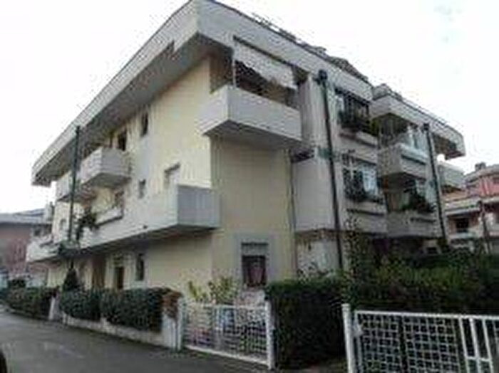 Appartamento quadrilocale in vendita in Terminetto Migliarina, Viareggio