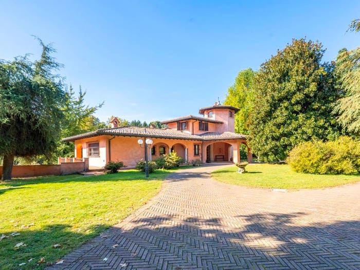 Casa in affitto in Viale Alcide De Gasperi, Albizzate