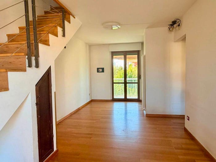 Appartamento quadrilocale in vendita in Via San Pietro, Montemarciano