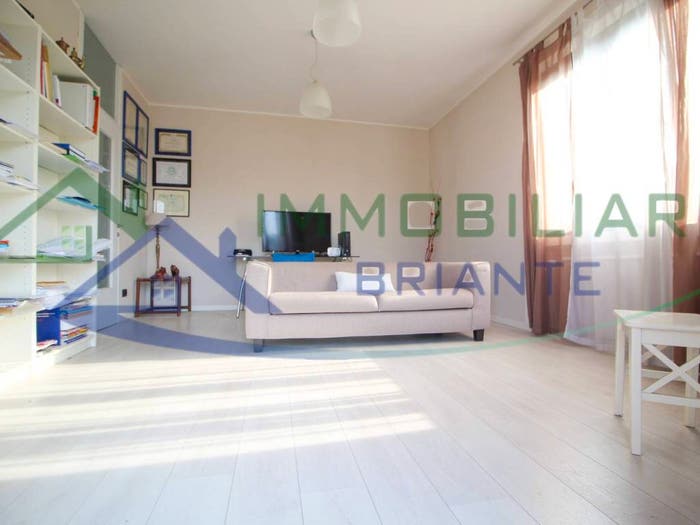 Appartamento trilocale in vendita in Via Monte Tabor, Golasecca