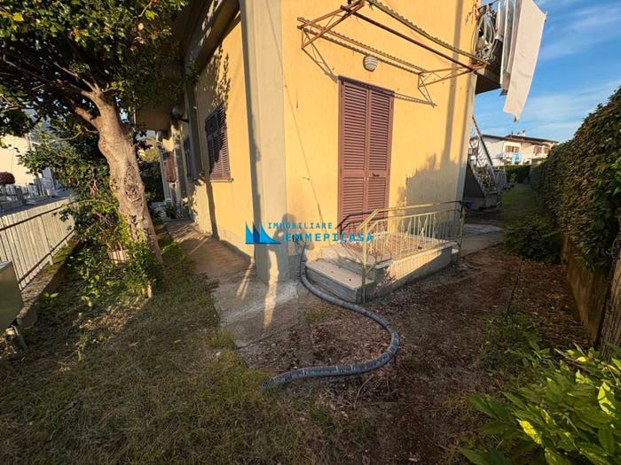 Appartamento trilocale in vendita in Via Marina, Debbia Cervaiolo, Montignoso