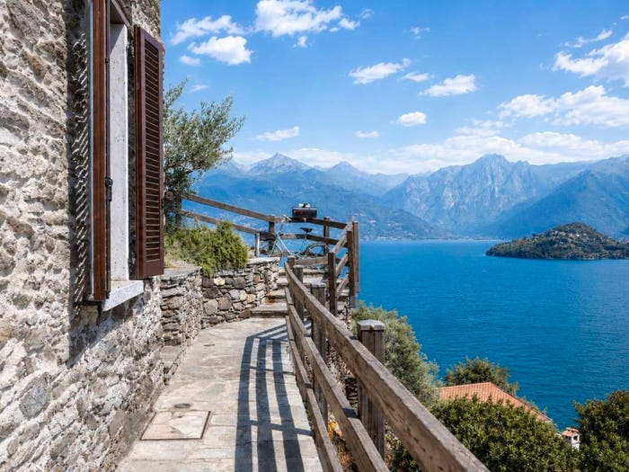 Casa quadrilocale in vendita in Via Statale, Calozzo, Pianello del Lario