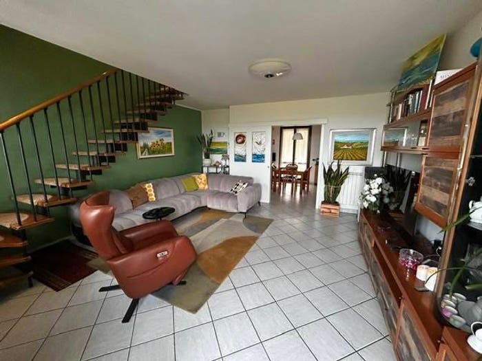 Appartamento con 5 locali in vendita in Montaione