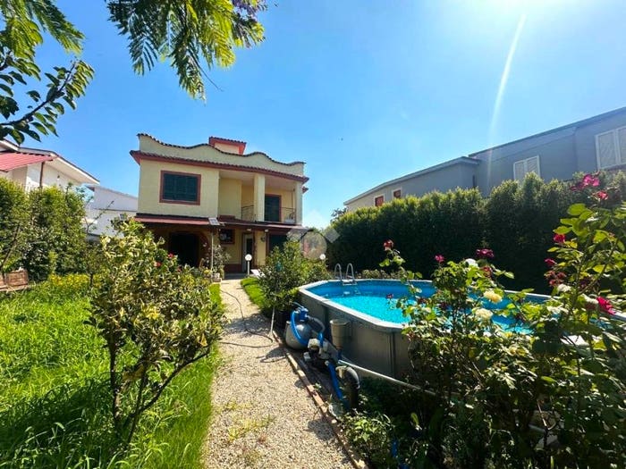 Casa con 5 locali in vendita in Via scarlatti, Ischitella, Castel Volturno