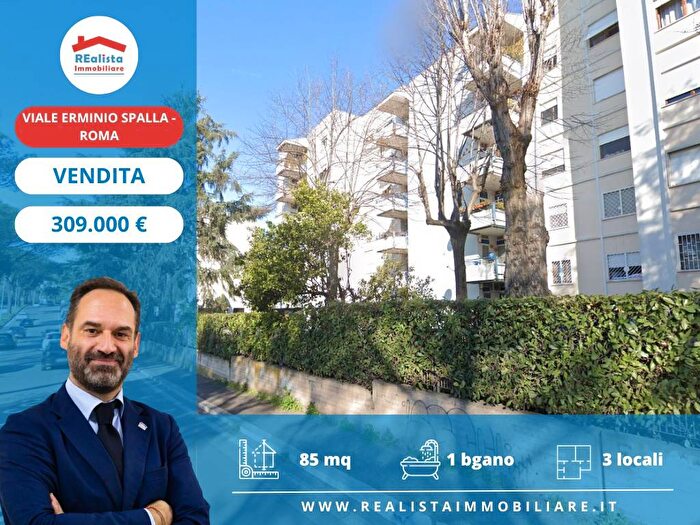 Appartamento trilocale in vendita in Viale Erminio Spalla, Roma, Roma