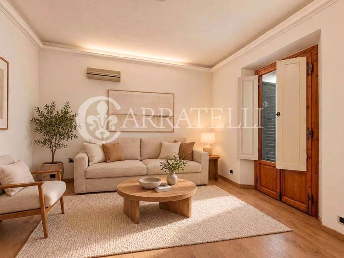 Appartamento con 6 locali in vendita in Via San Zanobi, San Marco SS Annunziata, Firenze