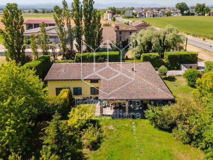 Casa quadrilocale in vendita in Via Don Giovanni Minzoni, Rampa, Noceto