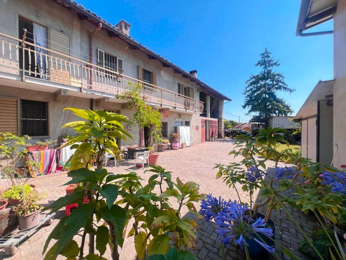 Casa con 6 locali in vendita in Valle Cerrina, Cerrina Monferrato