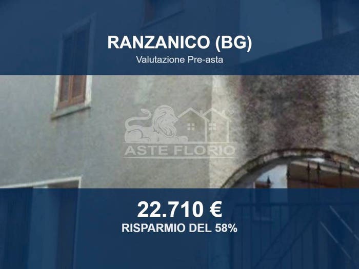 Casa quadrilocale in vendita in Via Guglielmo Marconi, Ranzanico