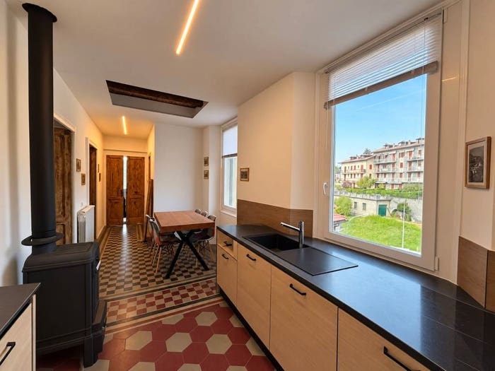 Appartamento trilocale in vendita in Via Adamello, Centro, Esino Lario