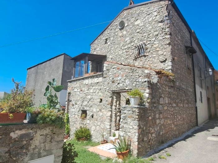 Casa quadrilocale in vendita in Nansignano, Frasso Telesino