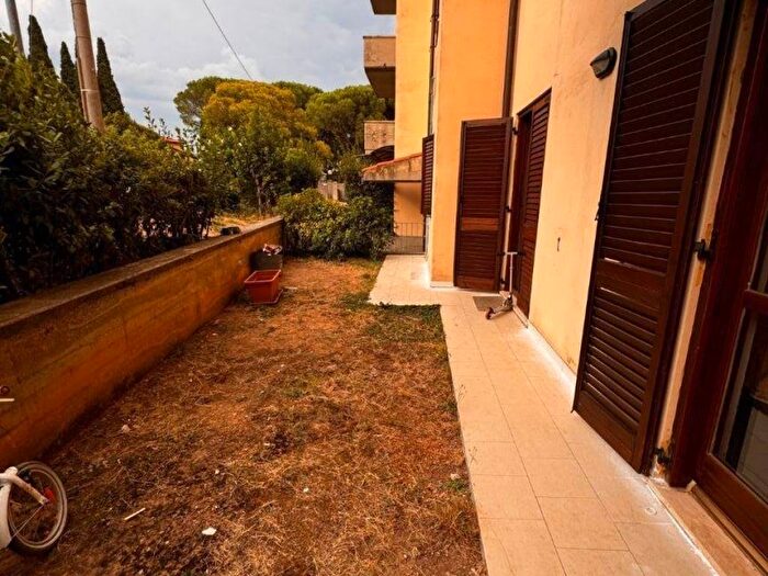 Appartamento bilocale in vendita in Via della Grotta Giusti, Grotta Giusti, Monsummano Terme
