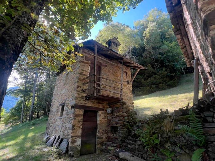 Casa con 5 locali in vendita in Pedesina