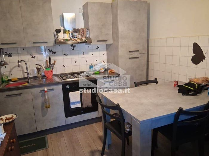 Casa quadrilocale in vendita in Via Garibaldi, Ubiale, Ubiale Clanezzo