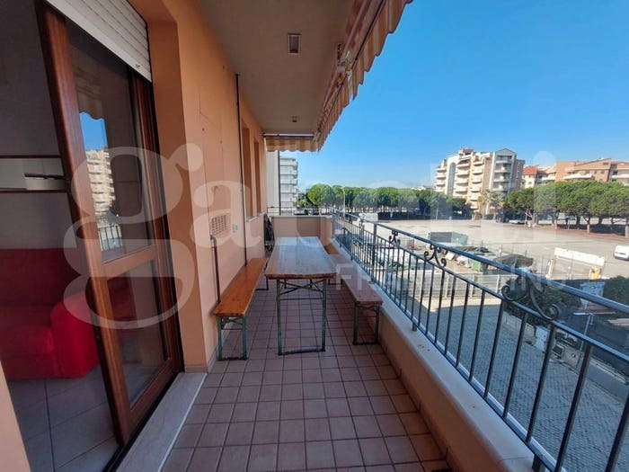 Appartamento trilocale in vendita in Viale G Marconi, Lungomare Marconi, Alba Adriatica