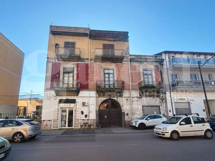 Appartamento con 6 locali in vendita in Via Nazionale, Centro, Angri