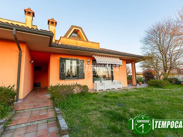 Casa bilocale in vendita in Viale Pietro Nenni, Polo Industriale, Codogno