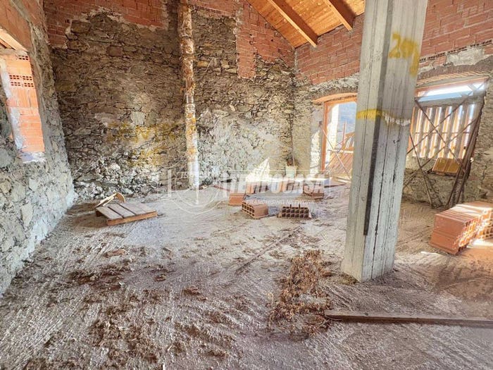 Casa con 5 locali in vendita in Bruzolo