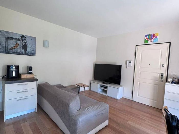 Appartamento bilocale in vendita in Via Bellinzona, Ponte Chiasso, Como