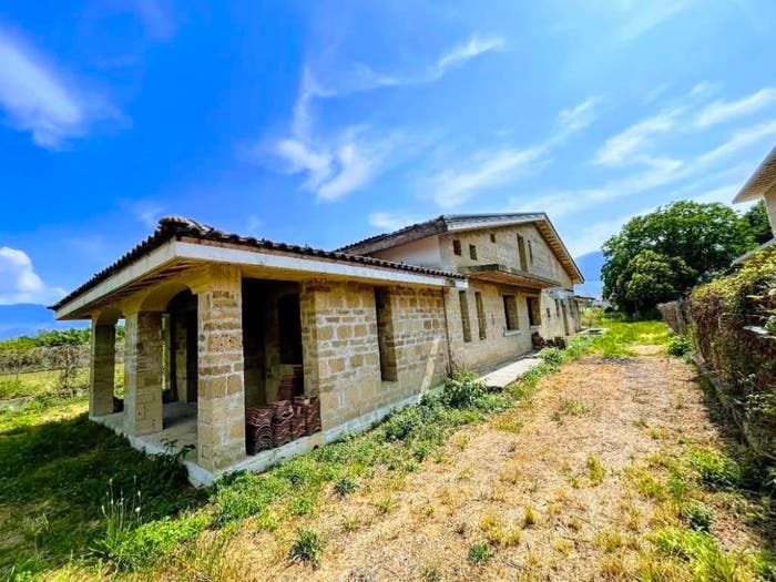 Casa con 6 locali in vendita in Corso Caudino, Airola