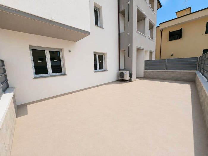 Appartamento bilocale in vendita in Via Francesco Petrarca, Porta San Lorentino, Arezzo
