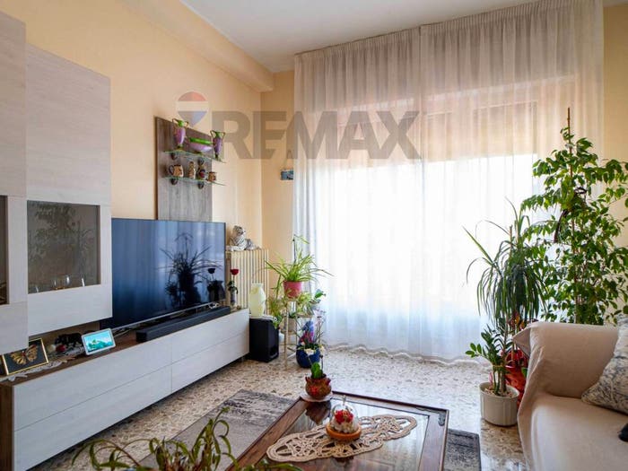 Appartamento trilocale in vendita in Via Giuseppe Sbravati, Montanara Cinghio, Parma