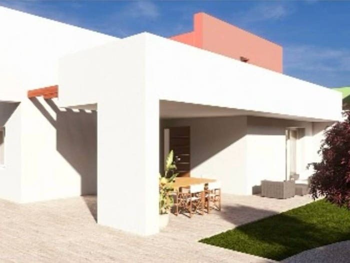 Casa quadrilocale in vendita in Via Provinciale Per Latina, Cisterna di Latina