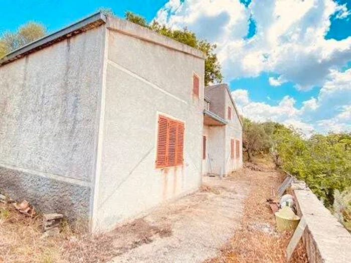 Casa con 5 locali in vendita in Strada Vicinale Santa Maria No Number, Anela