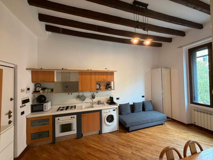 Appartamento bilocale in vendita in Viale Gian Galeazzo, Ticinese, Milano