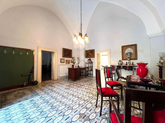 Casa con 6 locali in vendita in Via Stazione, San Pancrazio Salentino