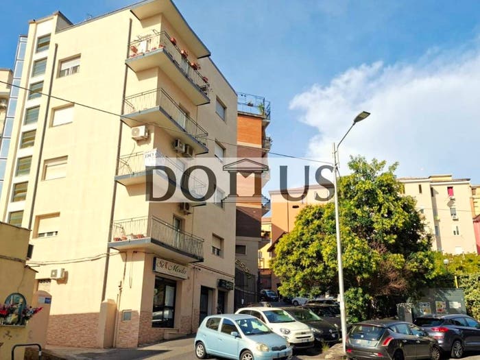 Appartamento quadrilocale in vendita in Via Mario Greco, San Leonardo, Catanzaro