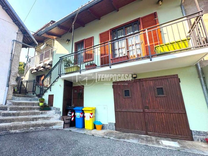 Casa trilocale in vendita in Via Teologo Antonio Bronzino, Montelera, Val della Torre