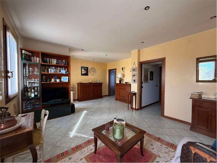 Casa con 5 locali in vendita in Centro, Volpago del Montello