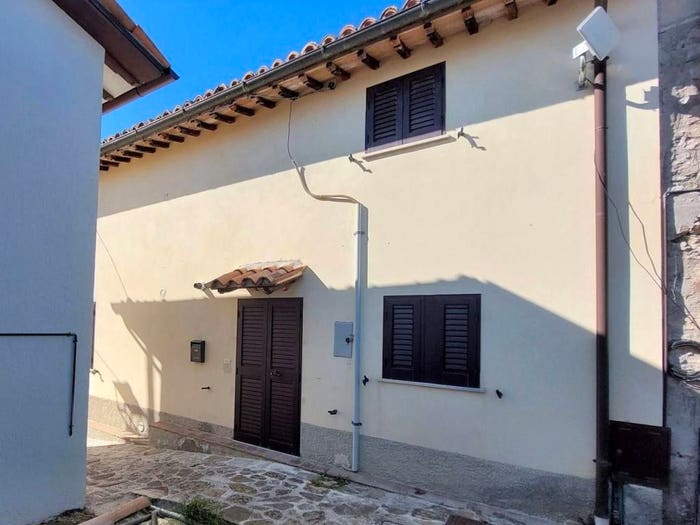 Appartamento quadrilocale in vendita in Via degli Orti N snc, Preci