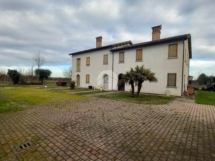 Casa con 6 locali in vendita in Via lunga inferiore, Lugo