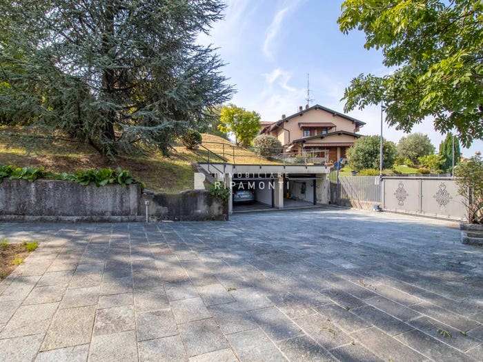 Casa con 6 locali in vendita in Via Provinciale Per Colle Brianza, Vergano Villa, Galbiate